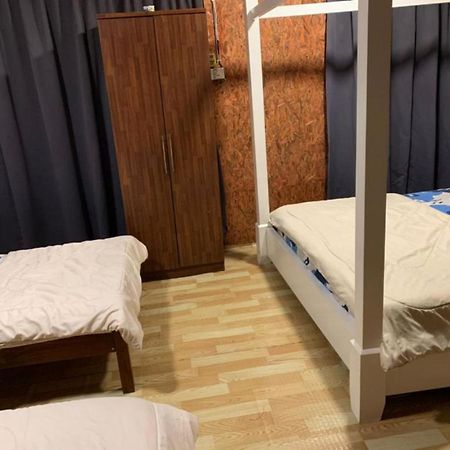 Oyo 90455 Zz Hotel Куантан Экстерьер фото